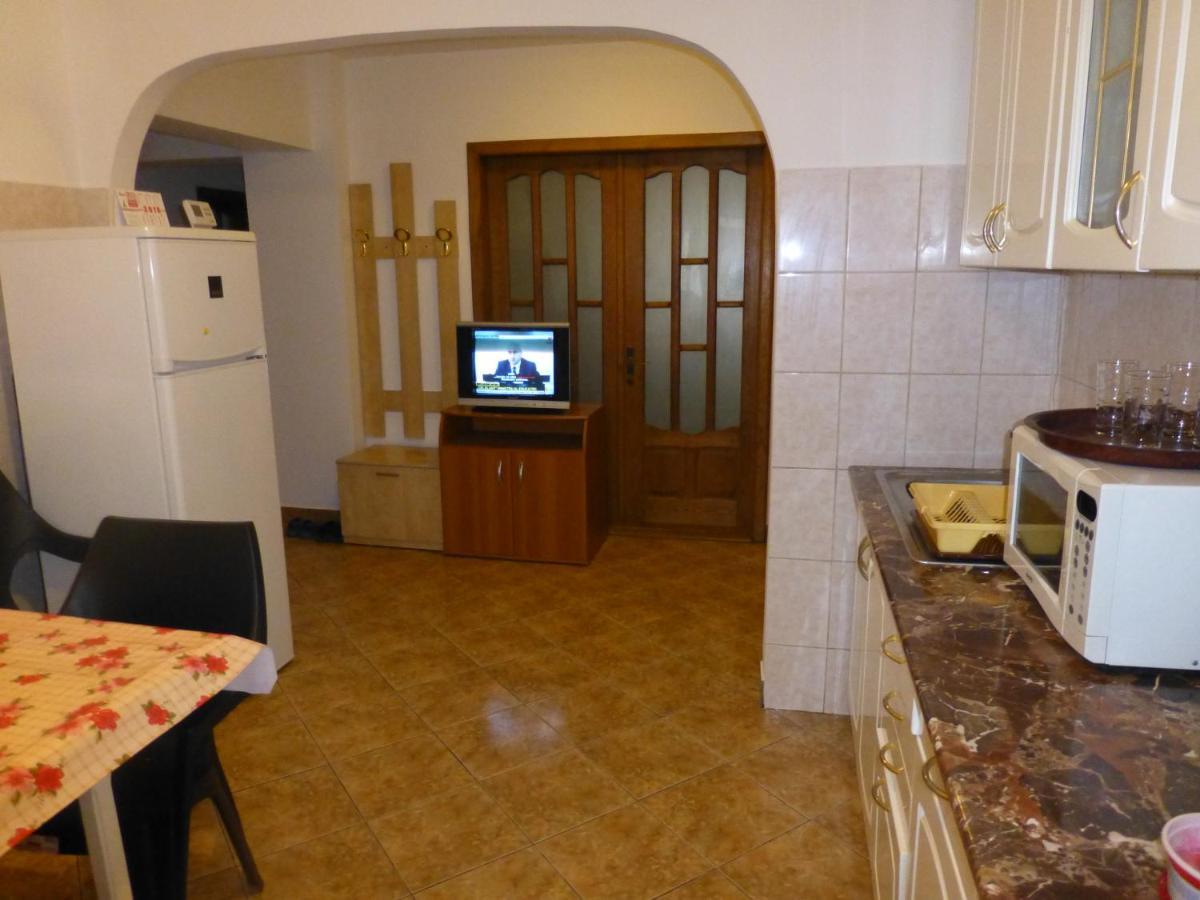 Apartament Zippi Republicii Rhbm 巴亚马雷 客房 照片