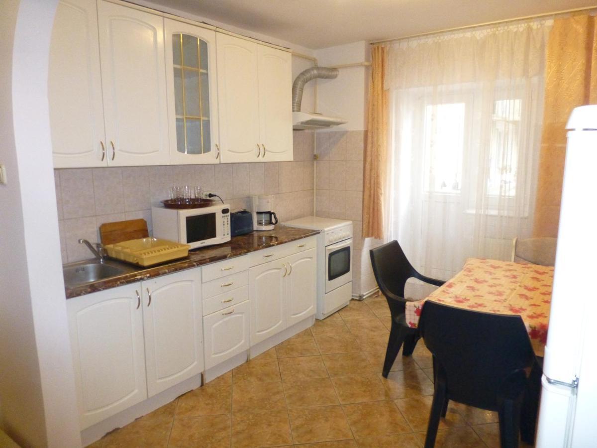 Apartament Zippi Republicii Rhbm 巴亚马雷 客房 照片